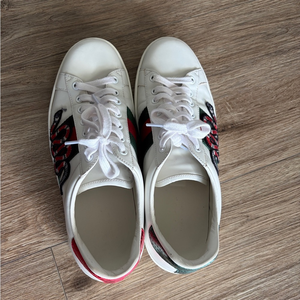 Gucci White and Red Men's Sneakers - Picture 2 of 10